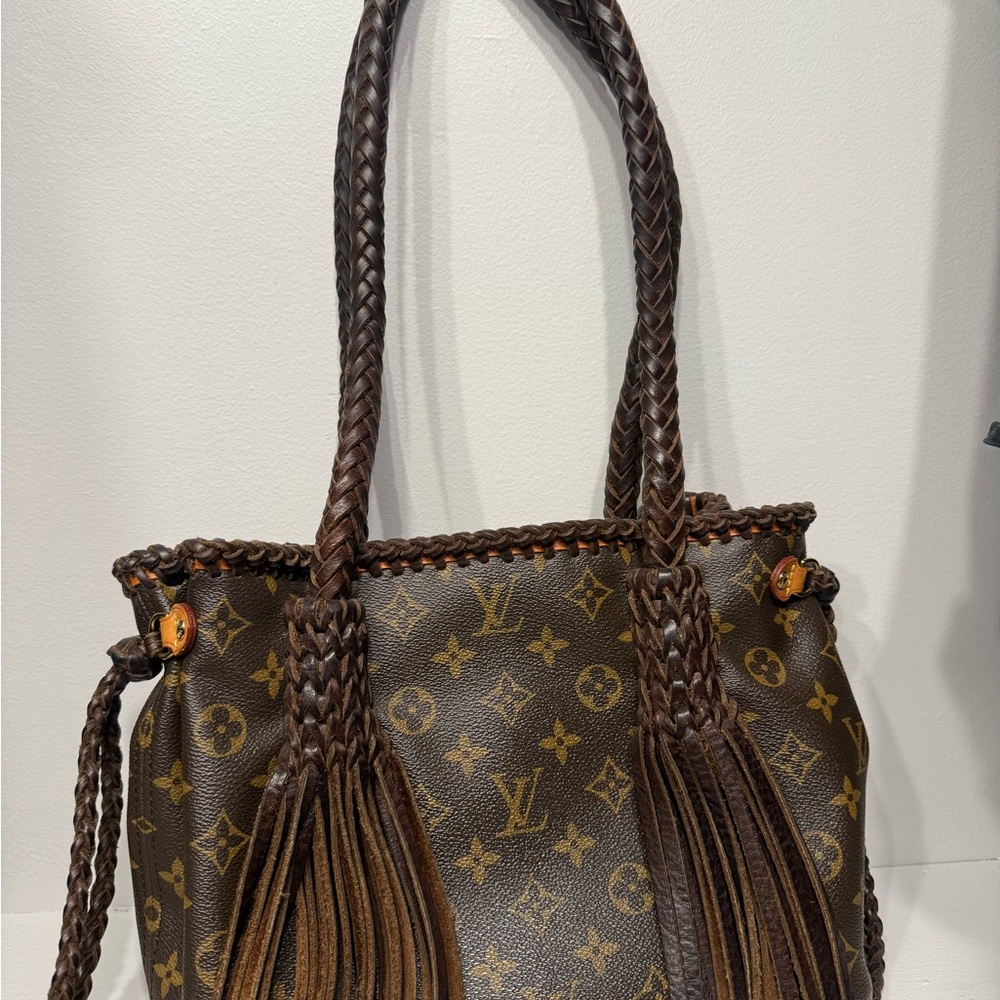Louis Vuitton Neverfull PM